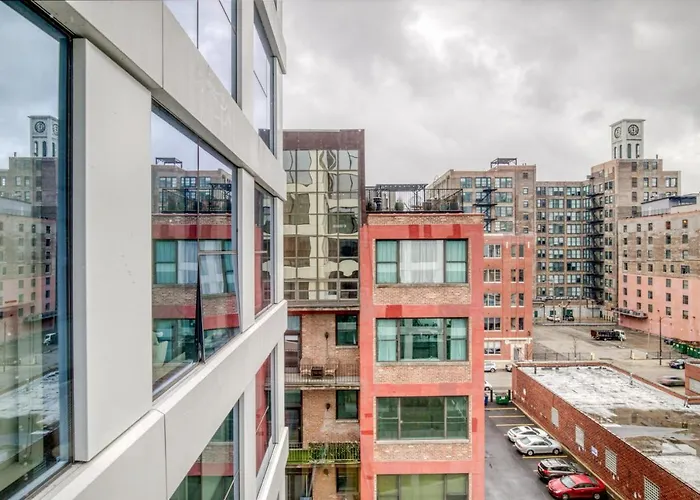 W Loop 1br W Gym Pool In Heart Of Greektown Chi-533