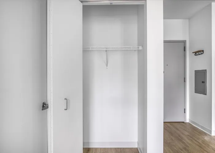 W Loop 1br W Gym Pool In Heart Of Greektown Chi-533 Apartment
