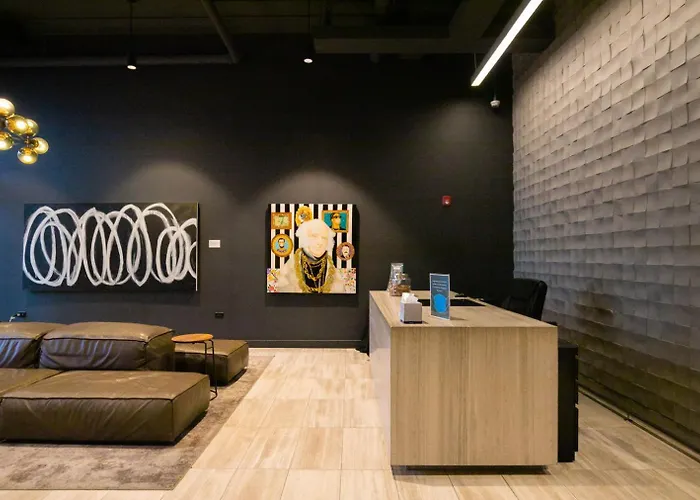 Apartment W Loop 1br W Gym Pool In Heart Of Greektown Chi-533